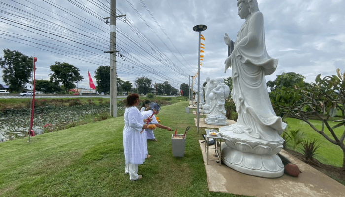 มูลนิธิไทรสังวาล อำเภอพรหมบุรี จังหวัดสิงห์บุรี จัดเทศกาลถือศีลกินผัก